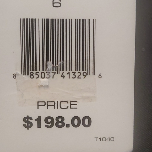 Dress - Picture 3 of 3